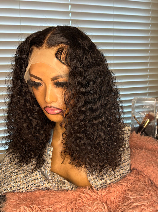 MONYAE- 18” 13x4 Lace Frontal Wig