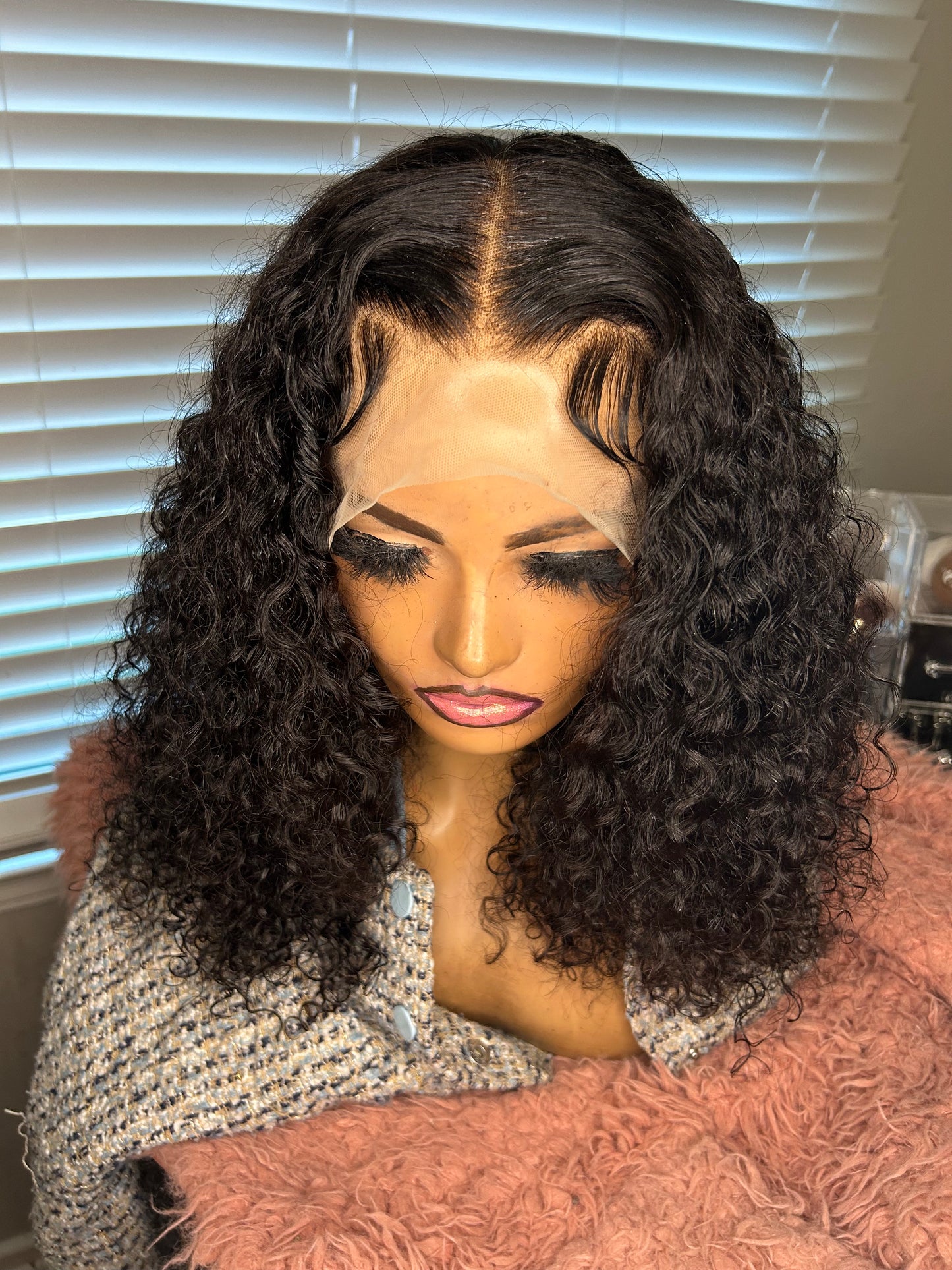 MONYAE- 18” 13x4 Lace Frontal Wig